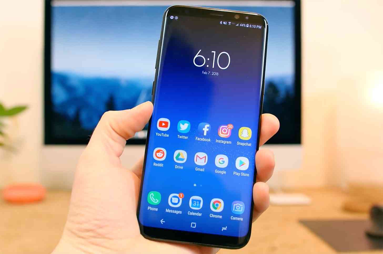 Samsung Galaxy S8 home screen hands on