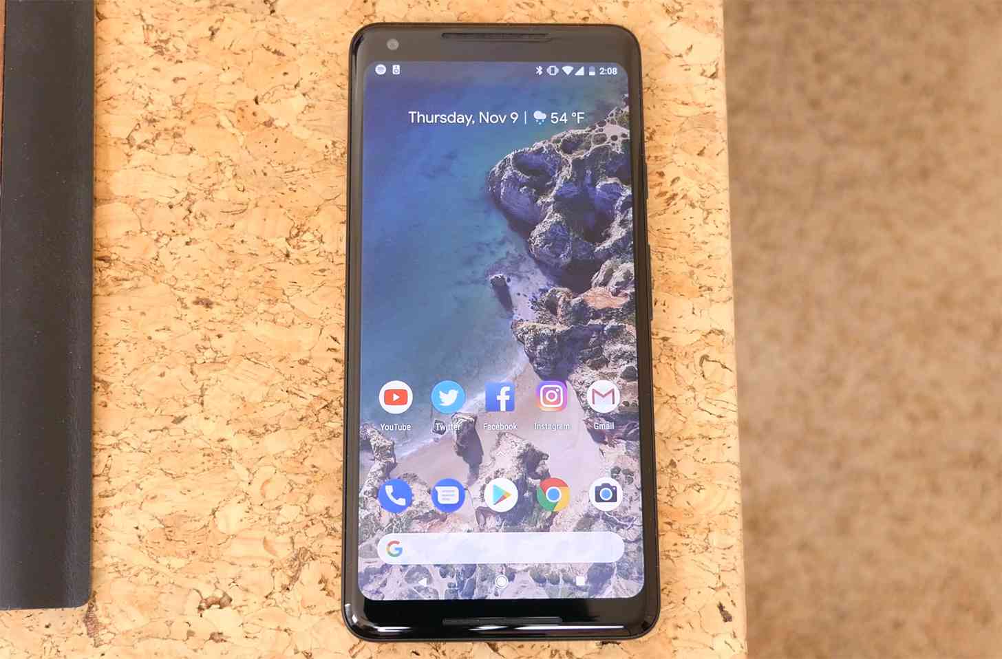 Google Pixel 2 XL hands-on review video