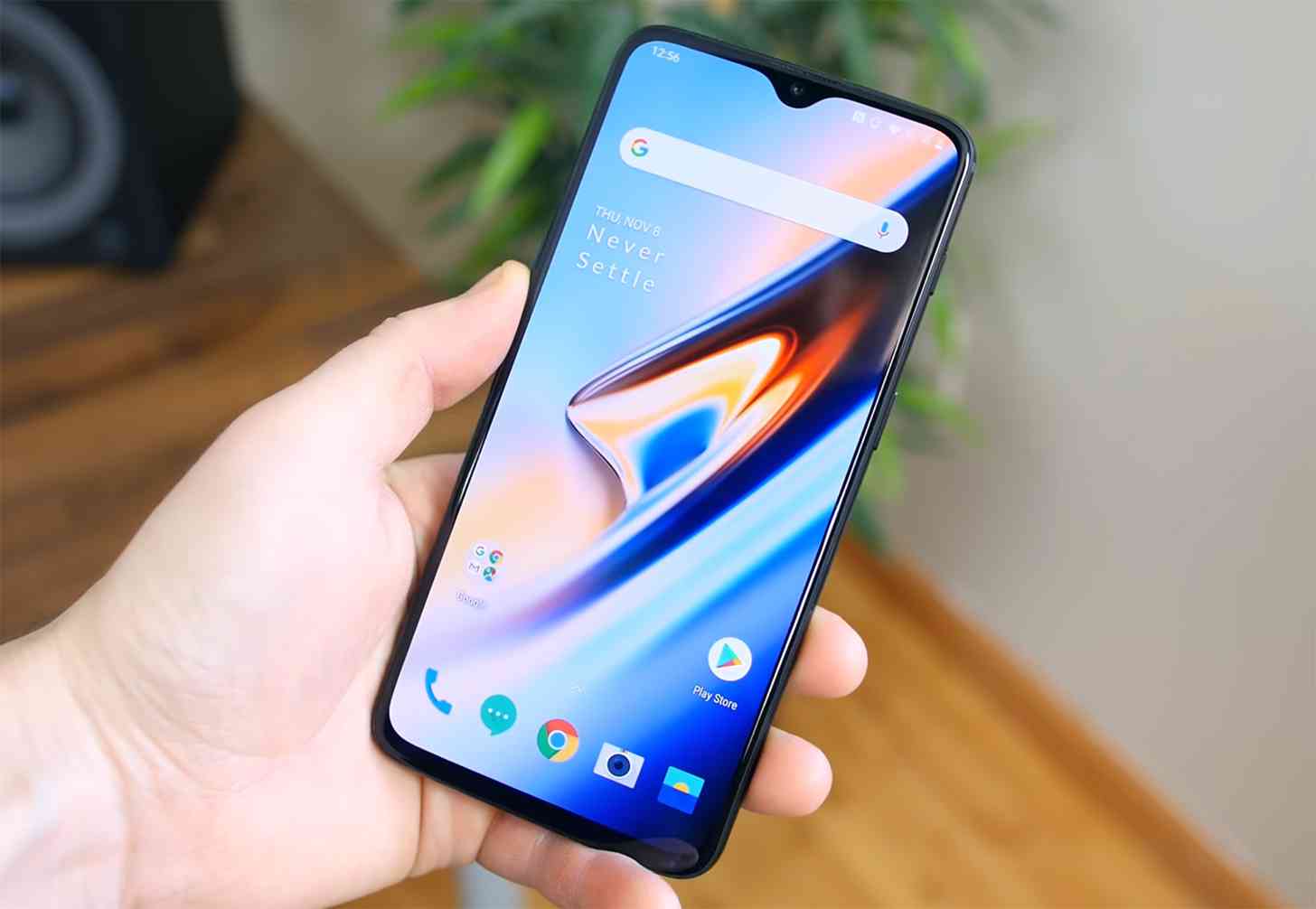 OnePlus 6T hands-on video