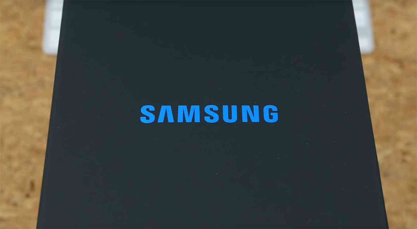 Samsung logo packaging