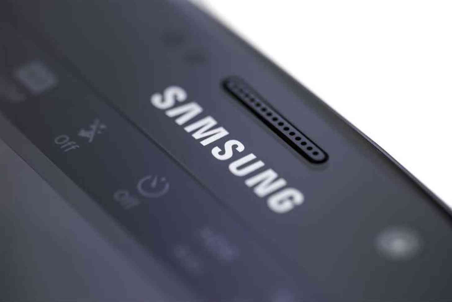 Samsung Rumored to be Working on Smartphone with a Foldable Display