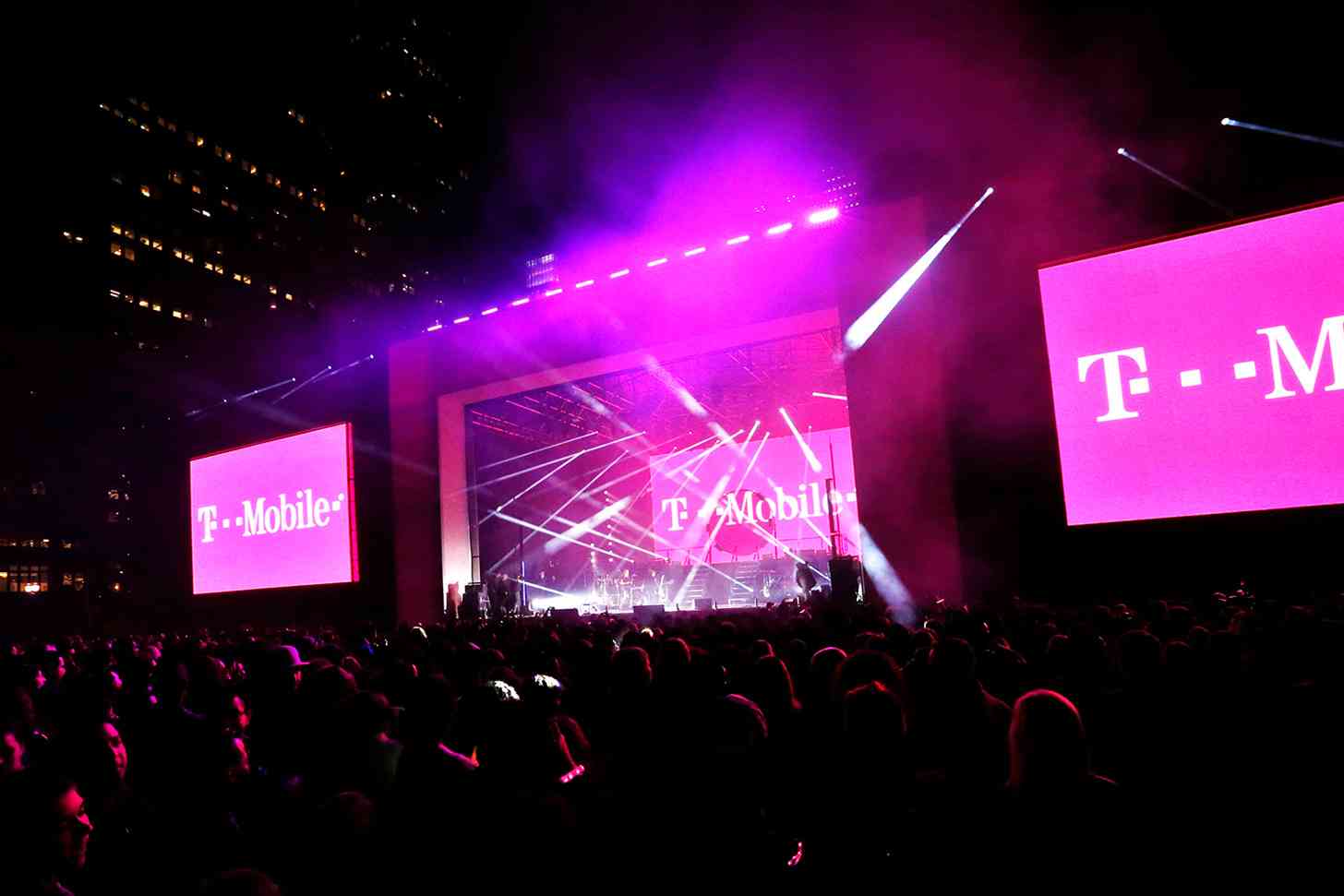 T-Mobile Un-carrier 3 event