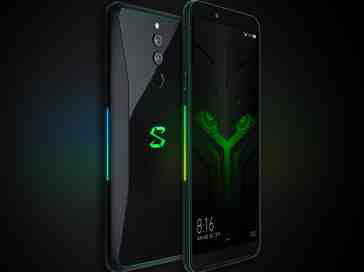 Black Shark Helo is a new Xiaomi gaming phone with up to 10GB of RAM