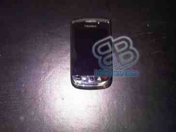 Pictures of BlackBerry slider device emerge