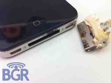 iPhone 4 catches fire, burns owner