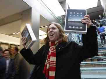 Apple is clearing out iPhone 4 and iPad waiting lists