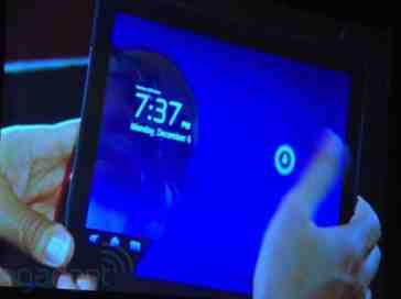 Motorola Honeycomb-powered tablet prototype shown off by Andy Rubin [UPDATED]