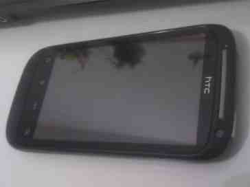 HTC Saga photographed again, remains a mystery