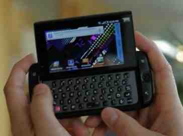 T-Mobile gives Sidekick 4G the hands-on video treatment