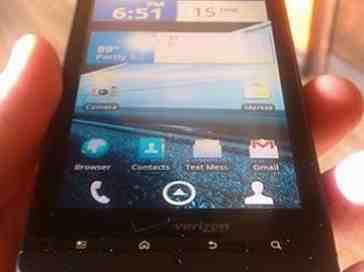 Motorola DROID X Gingerbread update not coming next week after all?