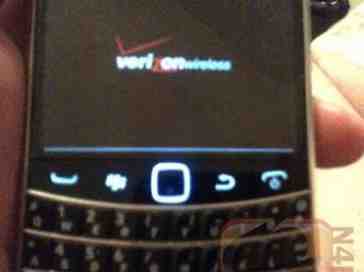 BlackBerry Bold 9930 teases its Verizon boot screen in leaked photo