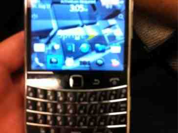 BlackBerry leak bonanza: Sprint 9330 and 9850 photos leak, AT&T 9900 to lose NFC support?
