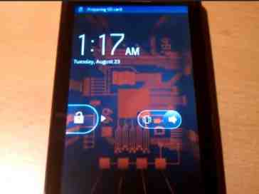 Motorola DROID Bionic boot sequence and speed test caught on video