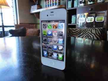 Apple iPhone 4S First Impressions by Taylor
