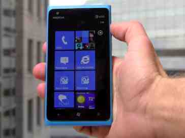 Nokia Lumia 900 Written Review by Aaron