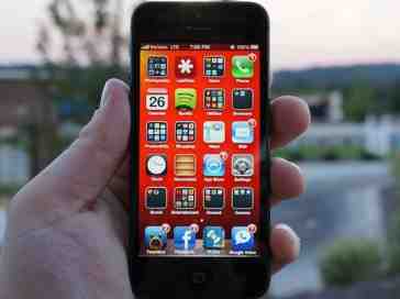 Verizon iPhone 5 update includes Wi-Fi bug fix, users won't be charged for data consumed due to issue