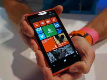 Microsoft planning to gift 'next release' of Windows Phone during holiday season