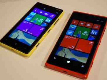 Nokia Lumia 928 for Verizon leaks again, this time wearing white
