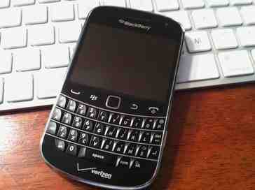 Verizon's BlackBerry Bold 9930 receiving update with battery life improvements and more