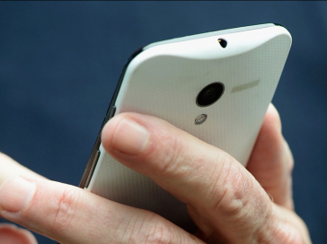 While I'm not a huge fan of Moto X's features, I am a fan of the hardware