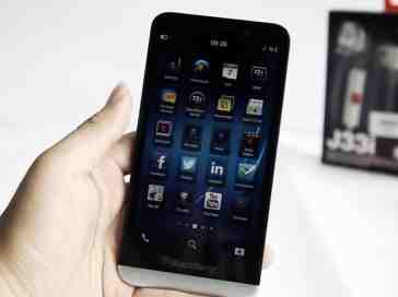 New BlackBerry Z30 images and video offer another clear look at the unannounced BB10 device