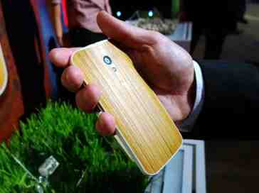 Premium for Moto X with wooden back hinted at in website source code