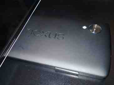 LG Nexus 5 reportedly poses for a close-up photo