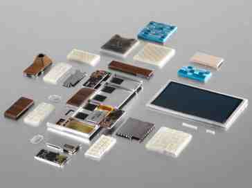 Project Ara demonstrated by Google employee at LAUNCH conference