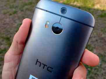 HTC exec teases that smartphone with optical zoom lens is 'not too far off'