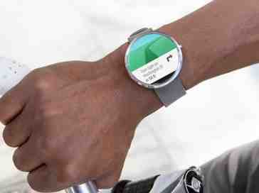 Moto 360 sells out just hours after its retail debut