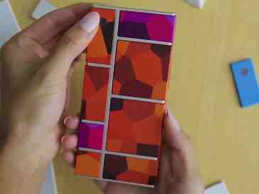 Project Ara prototype powered on in new video, Google details upcoming developer events