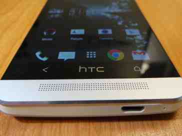 HTC One M7 bottom