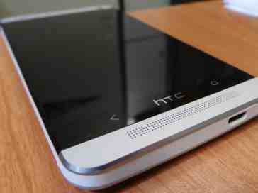 HTC One M7 close