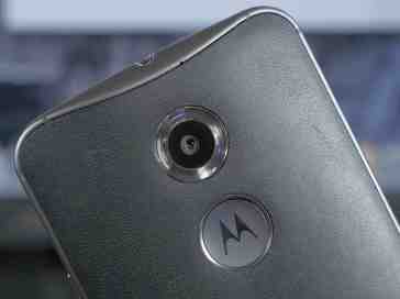 Moto X (2nd Gen.) gaining new flashlight activation gesture with Android 5.1
