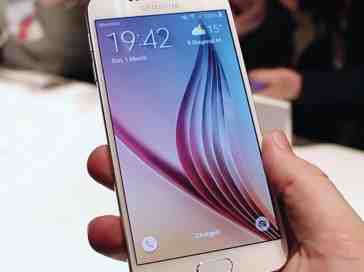 Samsung Galaxy S6 hands on close