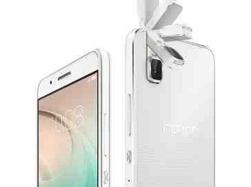 Huawei Honor 7i has a 13-megapixel camera that can do a flip