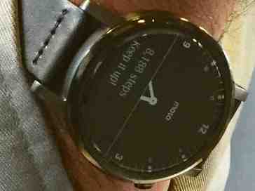 New Moto 360 shown on wrists in latest leaked photos