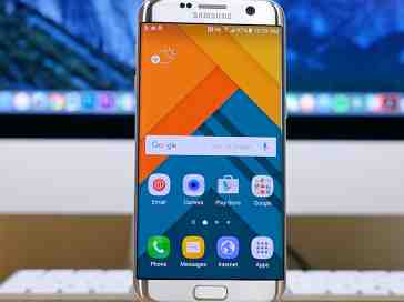 Samsung reportedly considering curved displays for both Galaxy S8 models