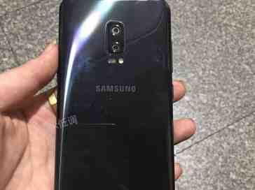 Samsung Galaxy S8 prototype reportedly photographed with dual rear cameras