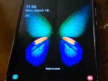 Samsung Galaxy Fold appears on video with screen crease