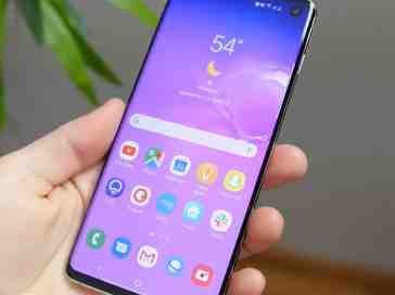Samsung Galaxy S10 deal offers discounted phone and free Amazon gift card