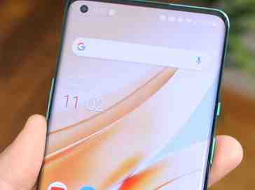 Some OnePlus 8 Pro owners complain of display issues like green tint