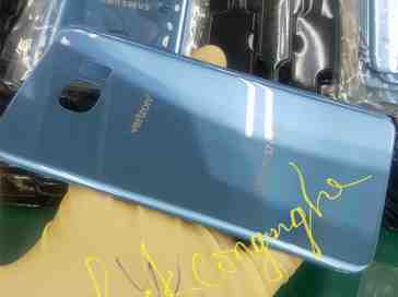 Blue Coral Samsung Galaxy S7 edge may be in the works