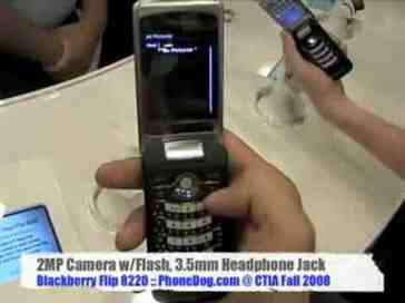 Blackberry Flip 8220 (T-Mobile) Hands-On @ CTIA 2008 SF