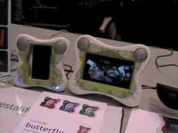 Vestalife Butterfly iPhone / iPod Speaker Dock & 3-D Monitor