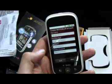 T-Mobile Motorola CLIQ - Unboxing and Hands-On