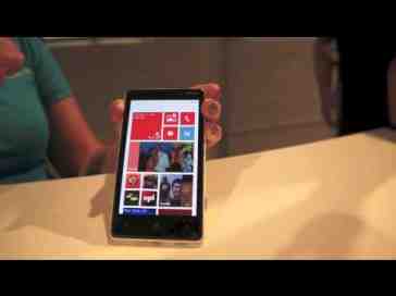 Nokia Lumia 820 Hands-On