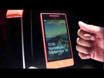 HTC 8S Hands-On