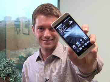 HTC One mini Video Review Part 1