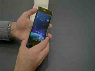 Sony Xperia Z1s Unboxing